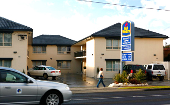 Best Western Fawkner Airport Motor Inn & Serviced Apart